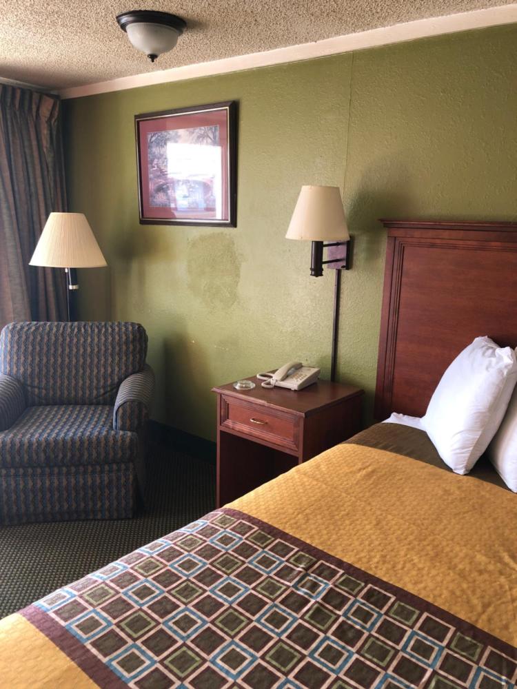 Standard King Room - Smoking interior